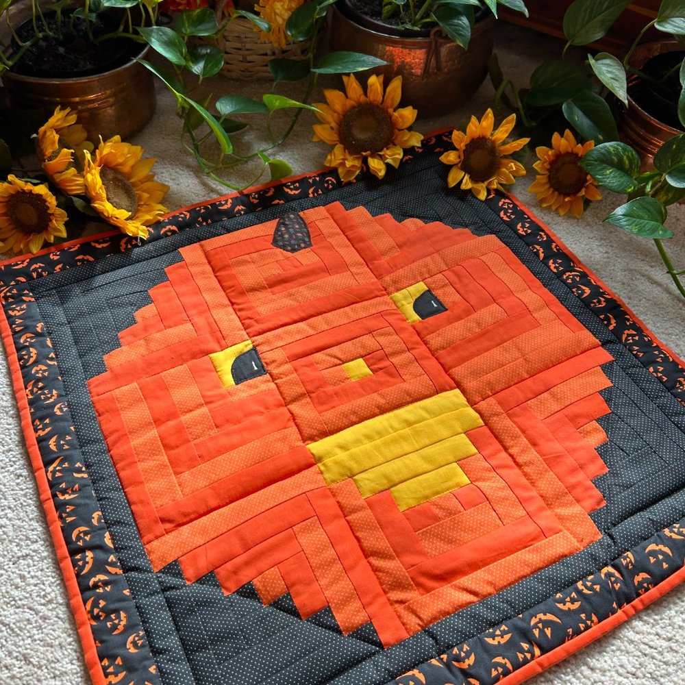 Patchwork Halloween Jack-O-Lantern Wall Hanging - Picture 10 of 15